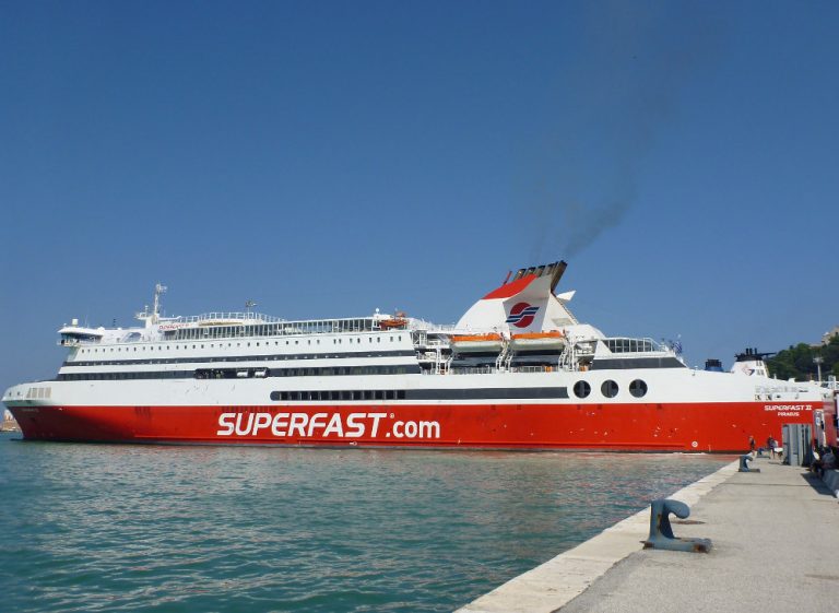 Horst auf hoher See: Mit der Fähre von Ancona nach Patras