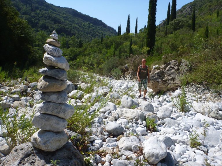 Muskelkater inklusive: Wandern durch die Viros-Schlucht