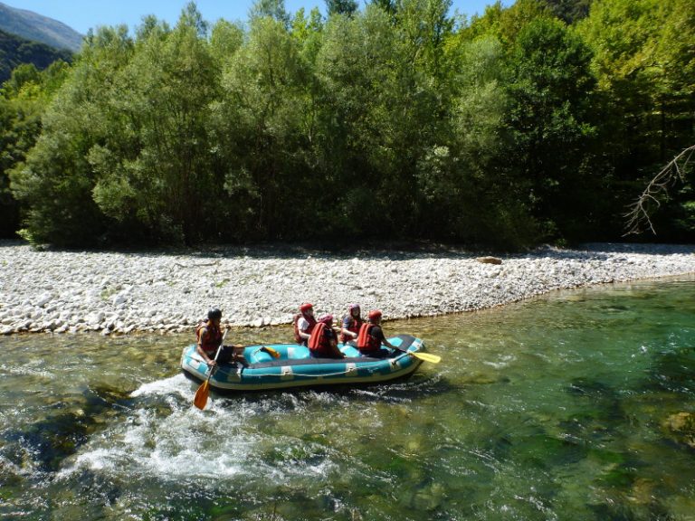 Wandern und Rafting im Epirus